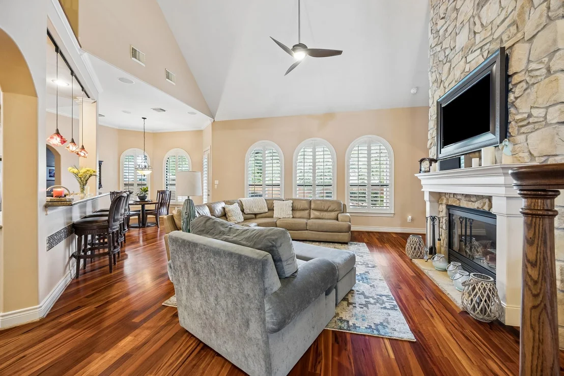 Photo of 4138 Lanark Lane