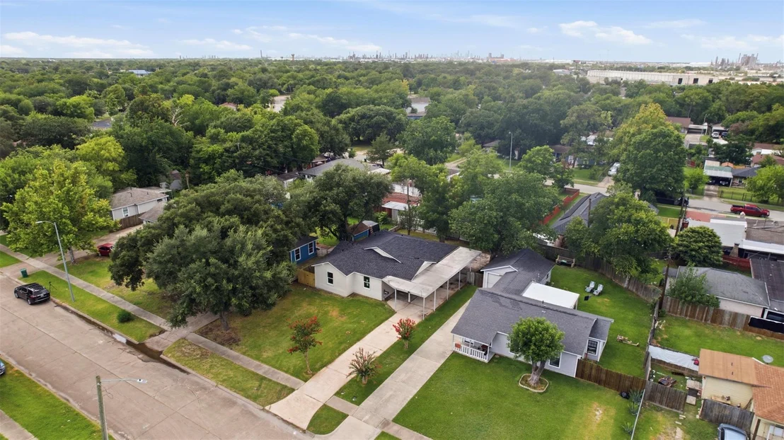 Photo of 1415 Taylor Avenue