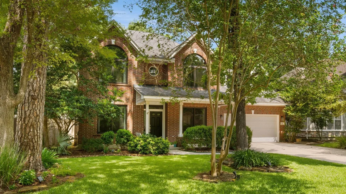 Photo of 15 S Piney Plains Circle