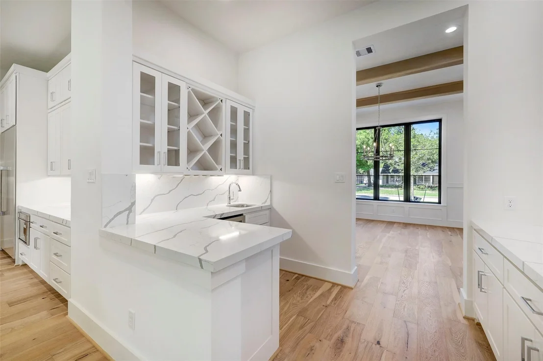 Photo of 4514 Devon Street