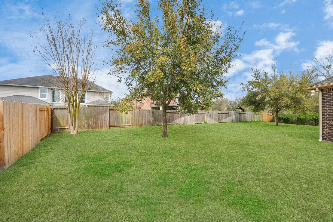 Photo of 18006 E Williams Bend Drive