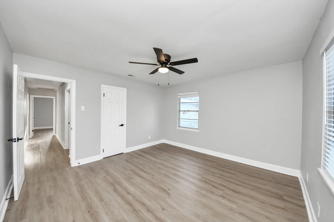 Photo of 1812 Locklaine Drive