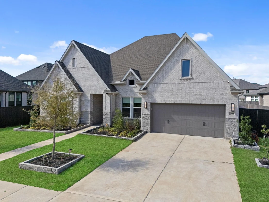 Photo of 2511 June Bug St
