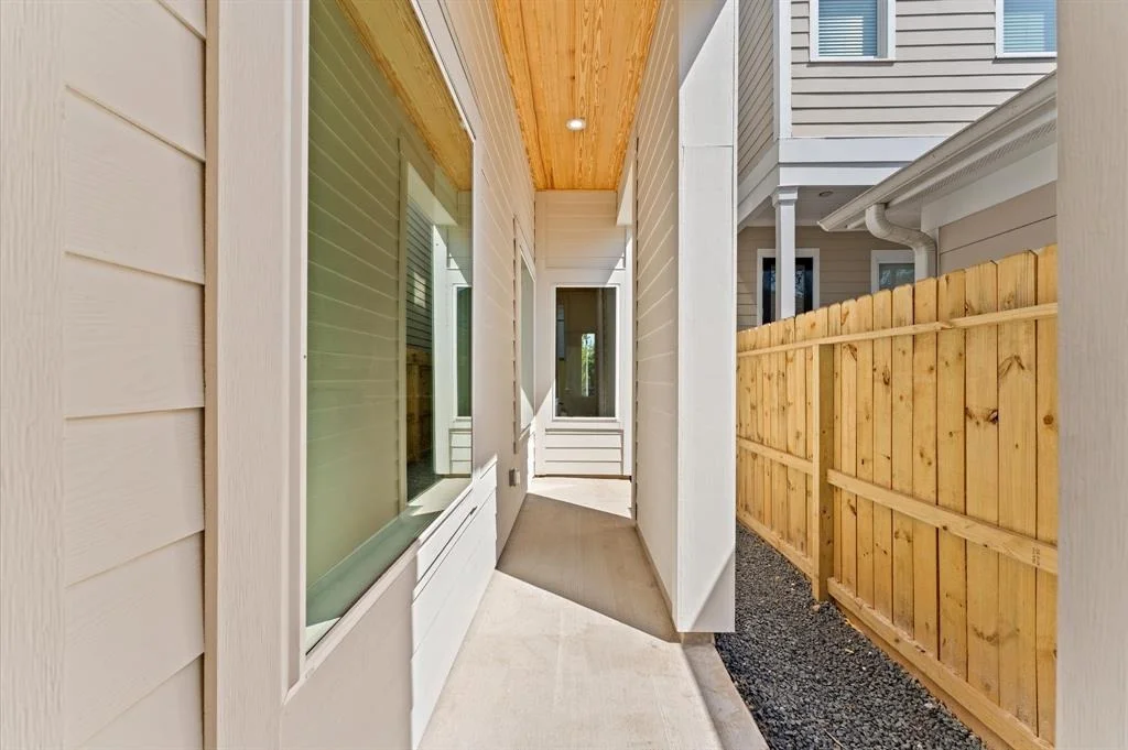 Photo of 324 Aurora Street