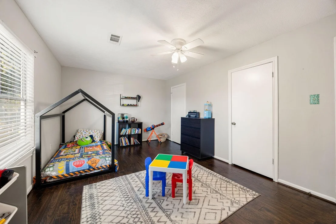 Photo of 6611 Sutter Park Lane