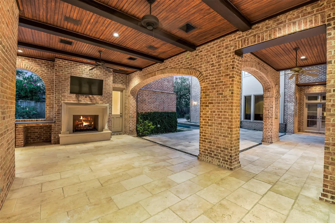 Photo of 5626 Terwilliger Way