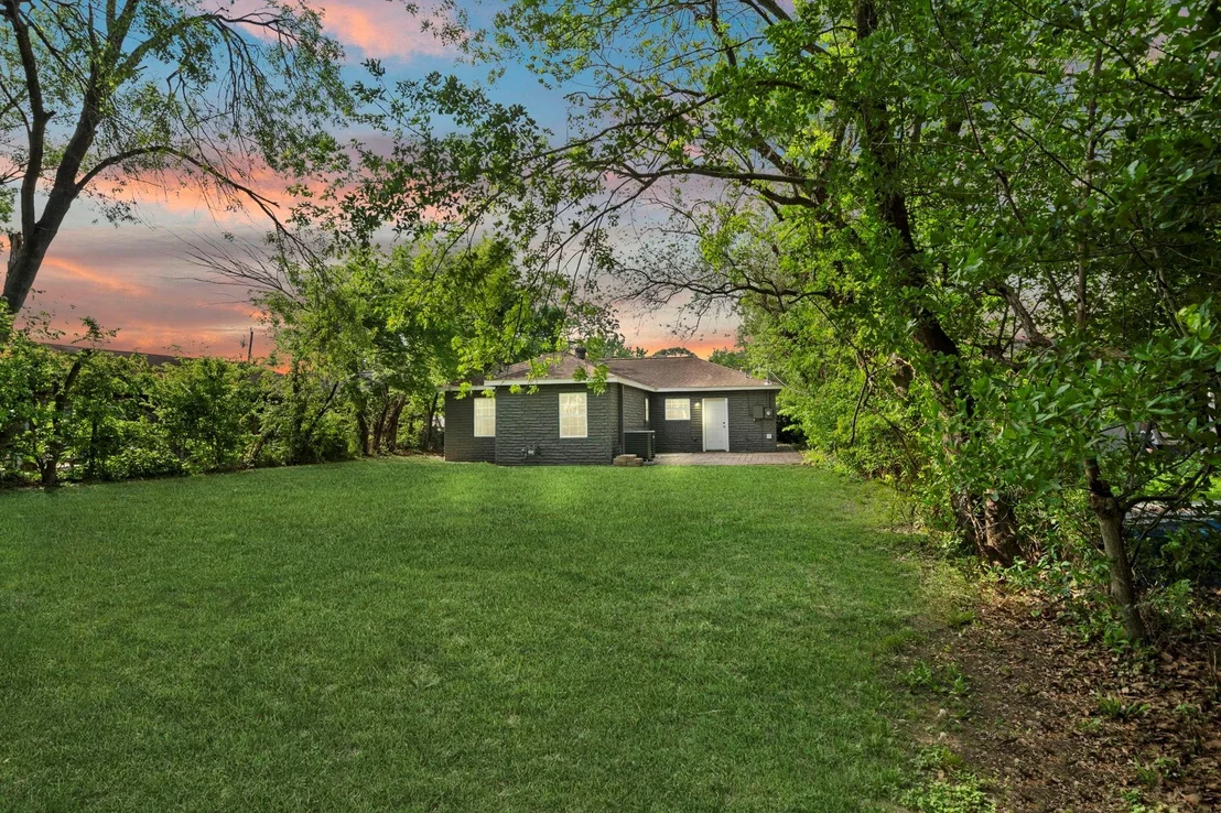 Photo of 1614 Palmwood Drive