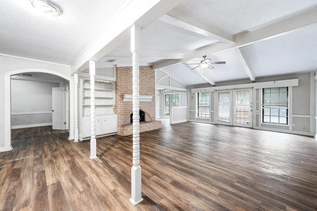 Photo of 7526 Antoine Drive