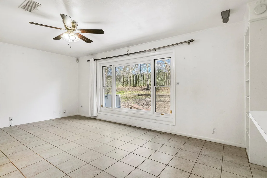 Photo of 1300 Northwood Drive