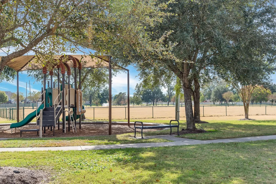 Photo of 606 Silver Creek Circle