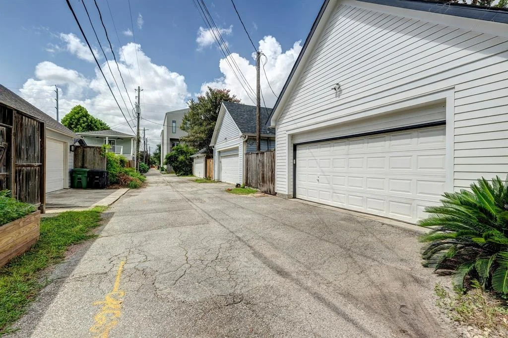 Photo of 818 Waverly Street