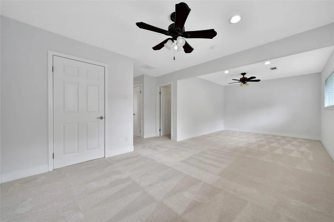 Photo of 995 Curtin Street