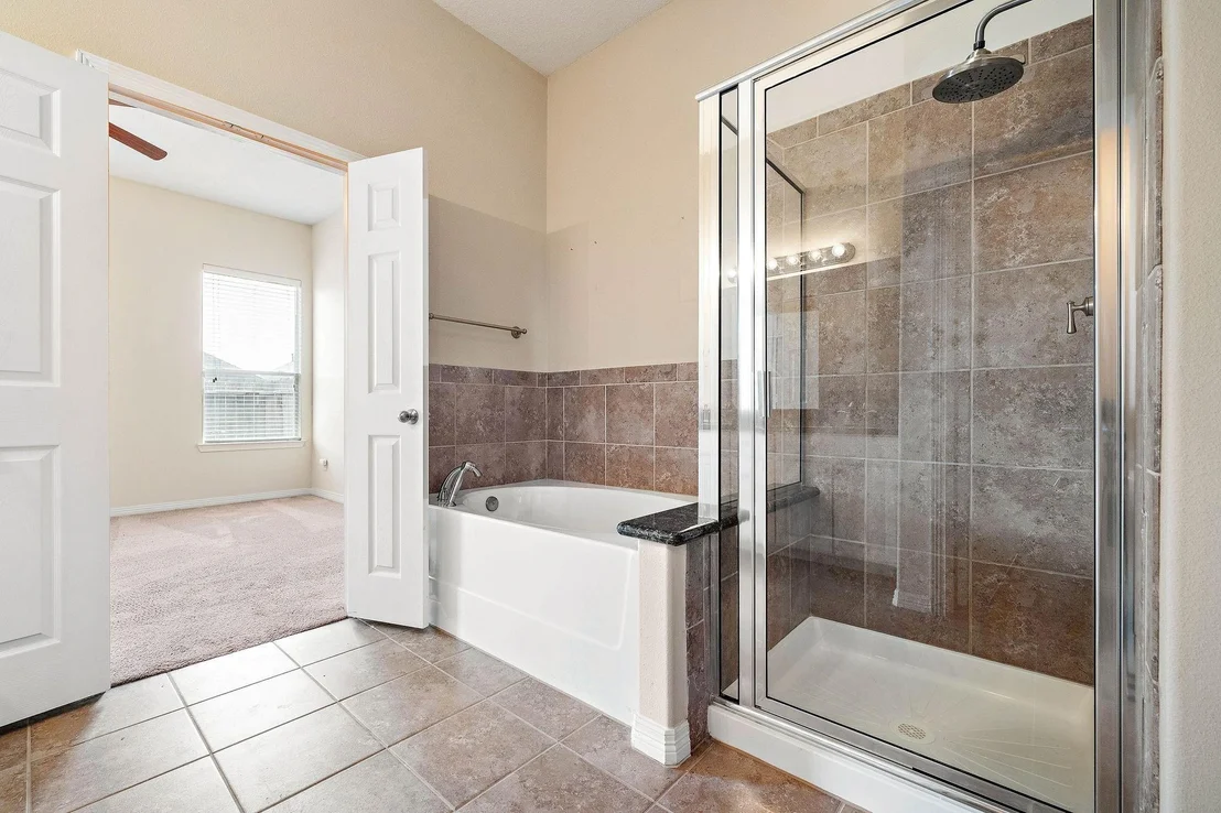 Photo of 912 Sweet Pine Drive