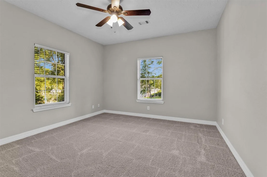 Photo of 1187 Oak Lane