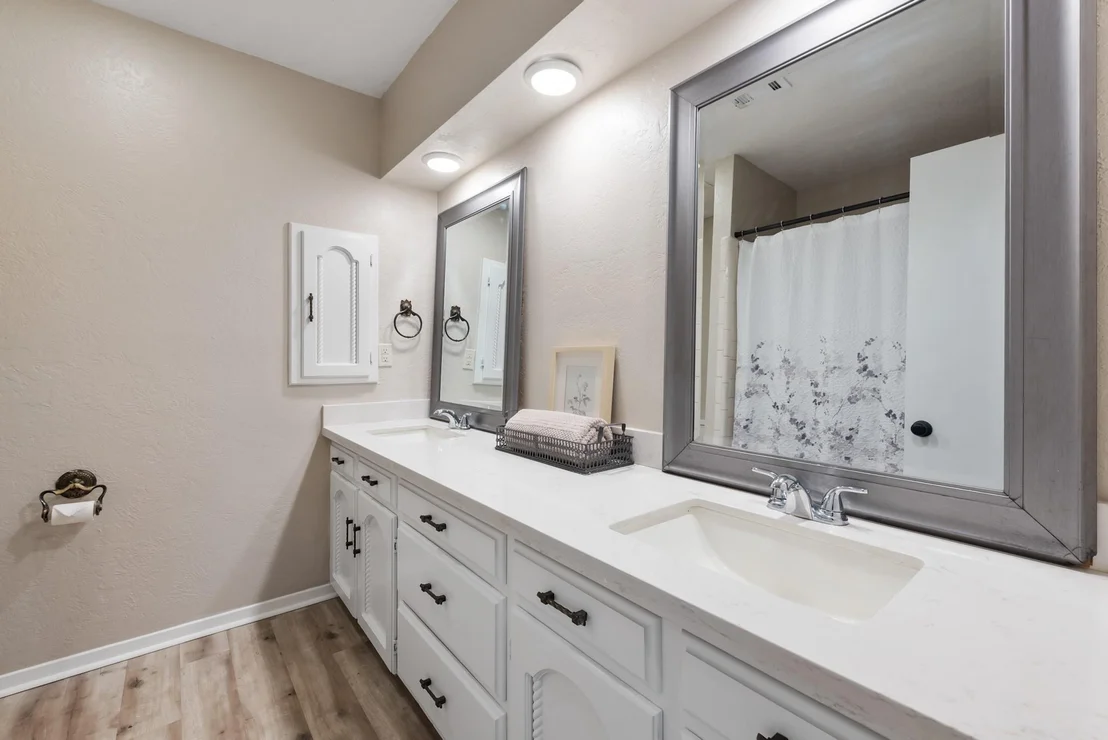 Photo of 2307 Quail Hollow Drive
