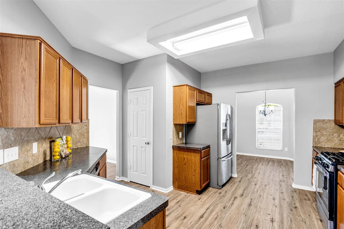 Photo of 5026 Forest Hurst Drive