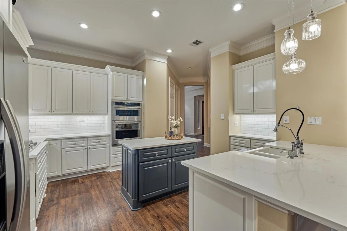 Photo of 3910 Waterbend Cove