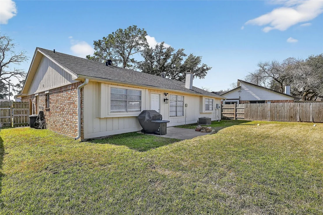Photo of 9514 Marblemount Drive