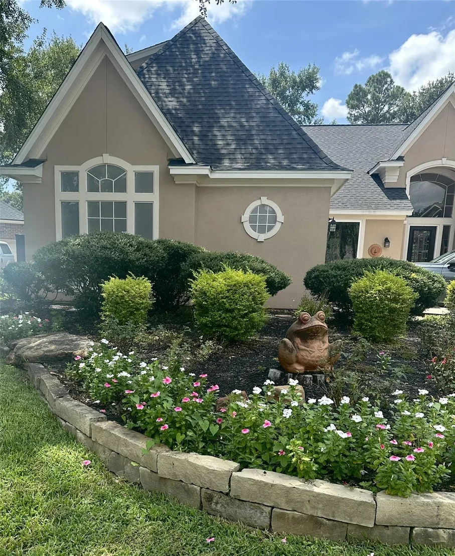 Photo of 6623 Dowcrest Drive