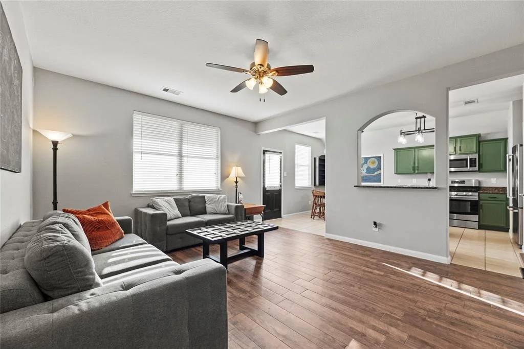 Photo of 9810 Garnet Falls Drive
