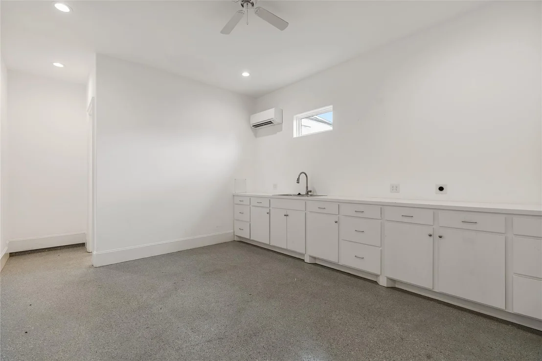 Photo of 2329 Willowby Drive
