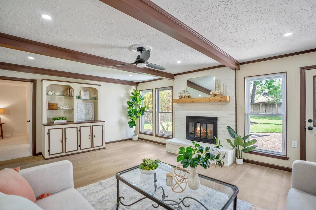 Photo of 6303 Larkmount Drive