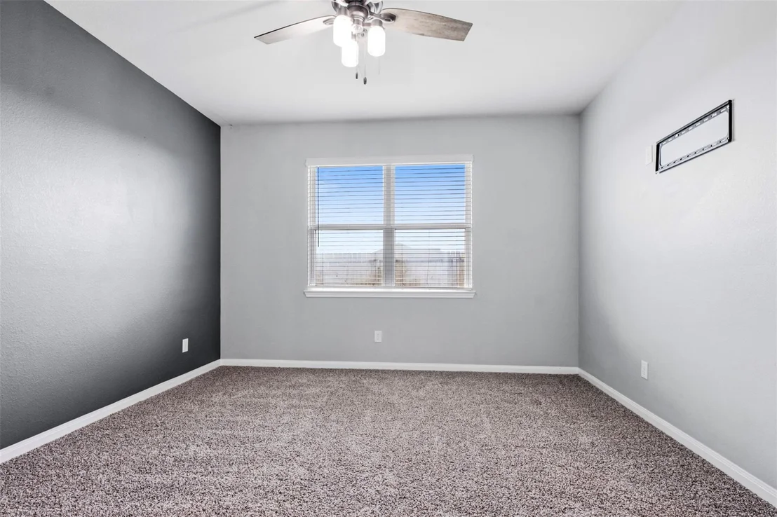 Photo of 8019 Vacek Meadows Loop