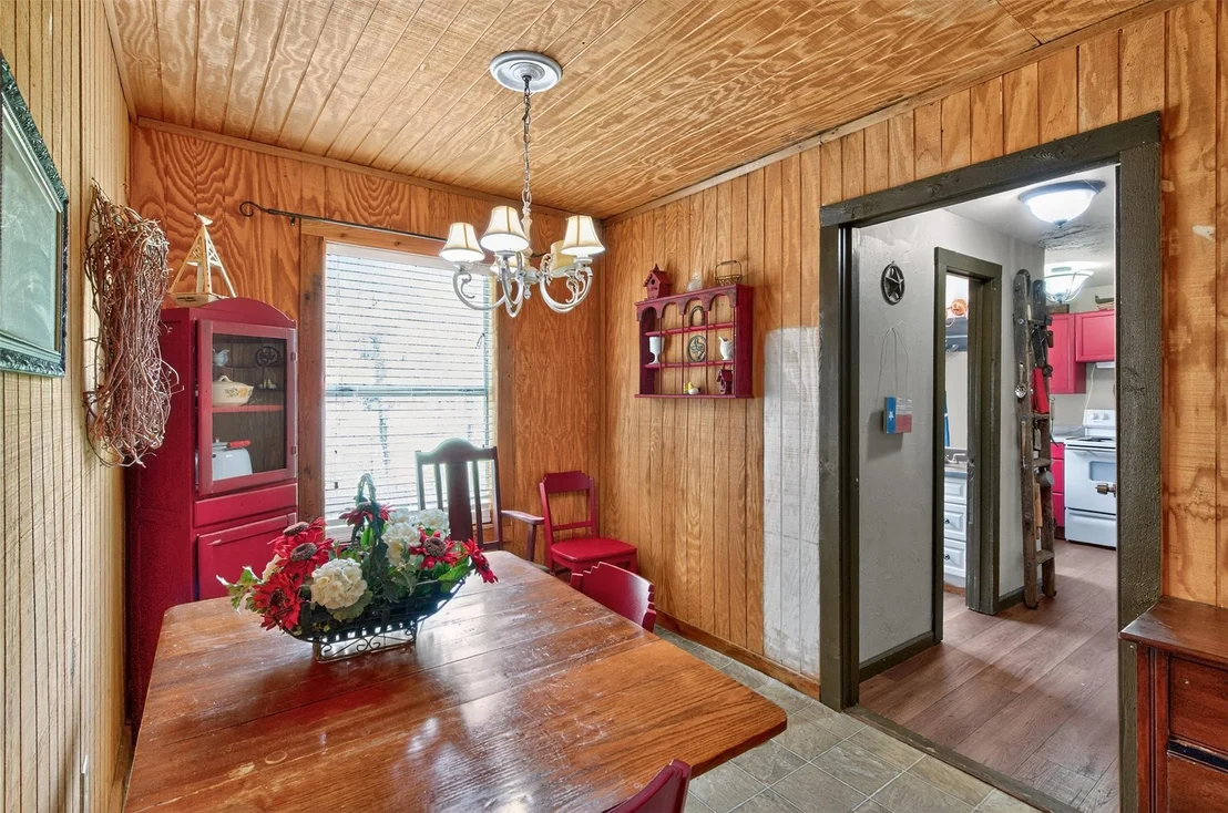 Photo of 702 Birch Hollow Drive