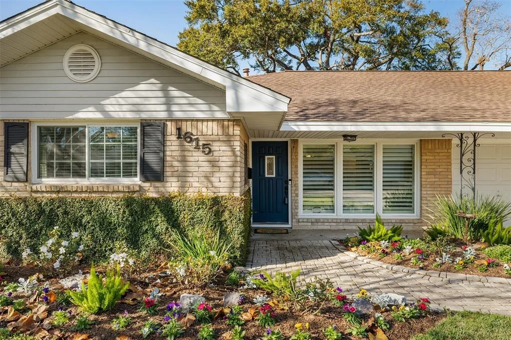 Photo of 1615 Shadow Bend Drive