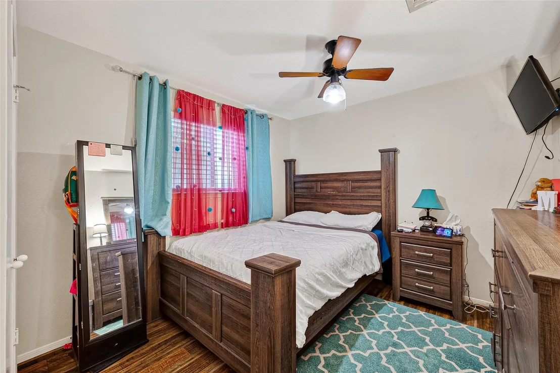 Photo of 1022 Apache Falls Drive