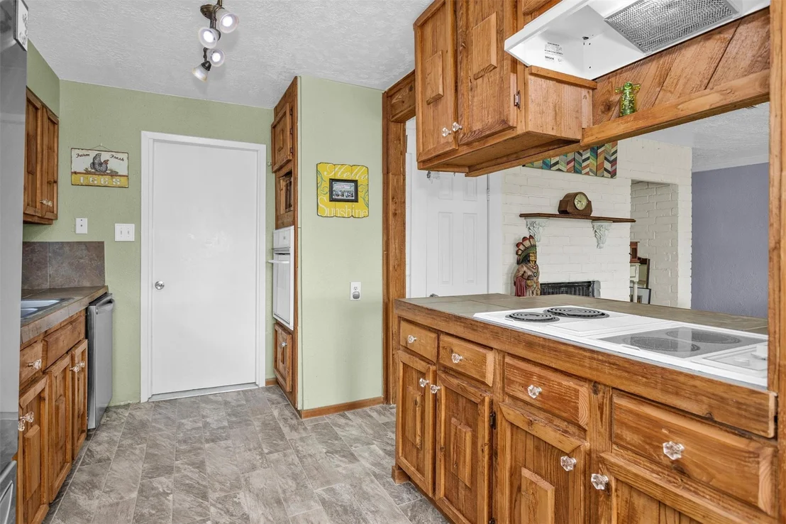 Photo of 8422 Oakhaven Road