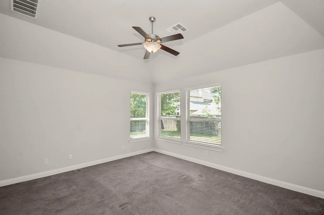 Photo of 35 N Wheatleigh Drive