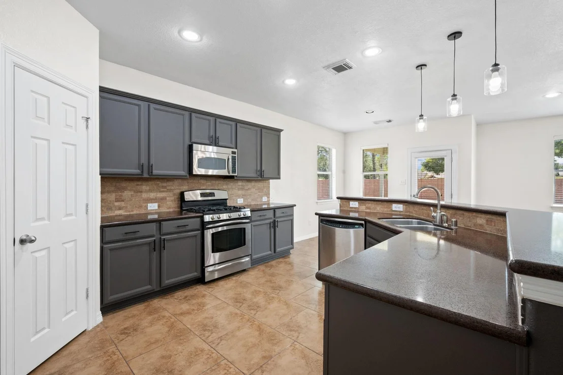 Photo of 2909 Castleton Bay Lane