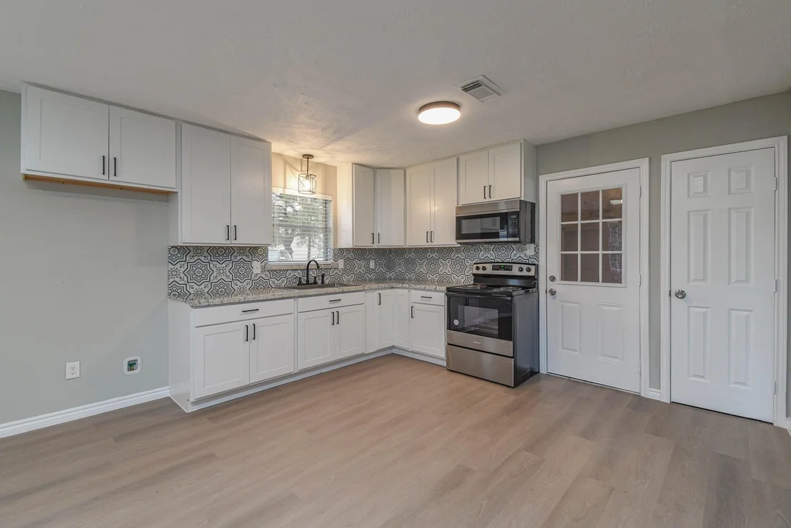 Photo of 2834 Pansy Street