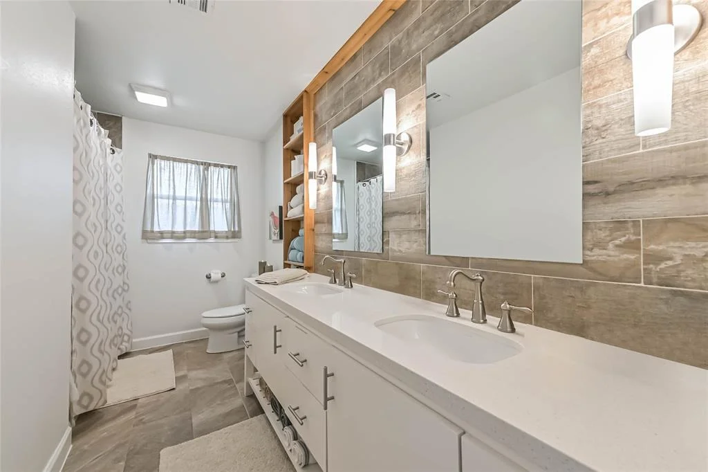 Photo of 5830 Valkeith Drive