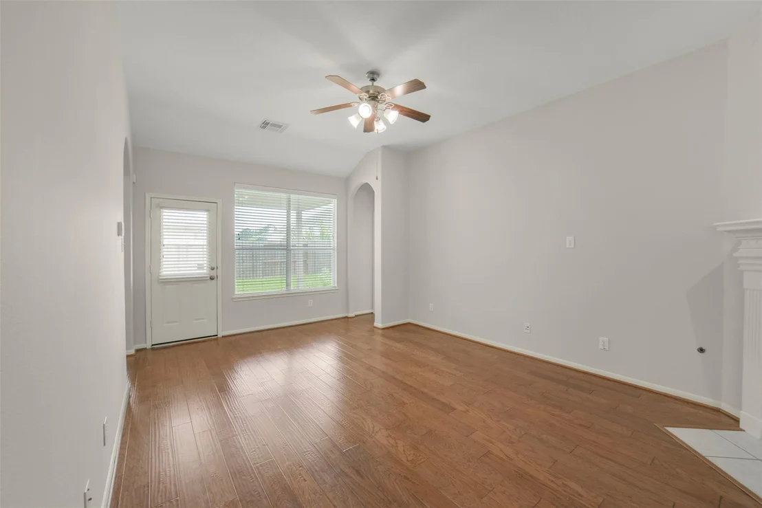 Photo of 25811 Sundrop Meadows Lane