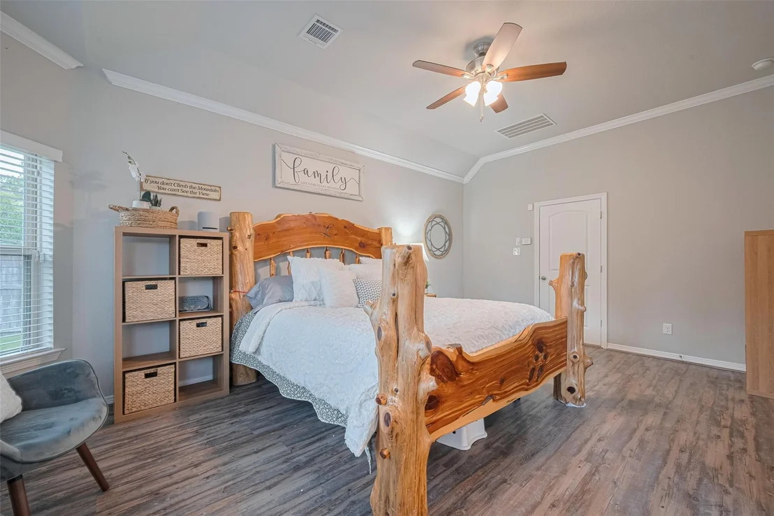 Photo of 28110 Long Mill Lane