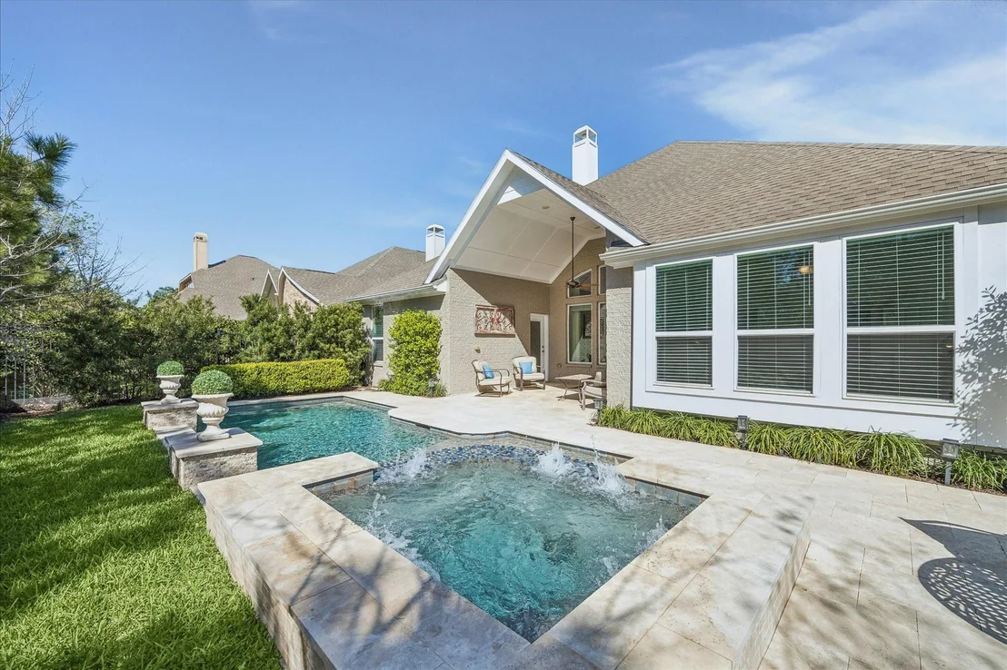 Photo of 15 Overland Heath Drive