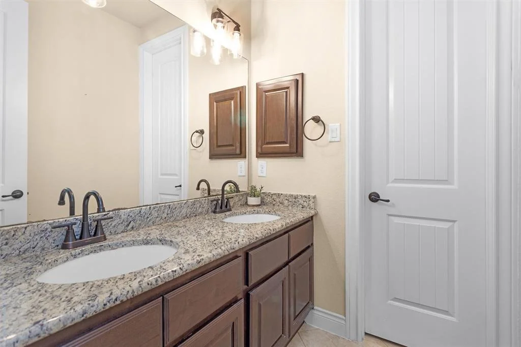 Photo of 40393 Mostyn Drive