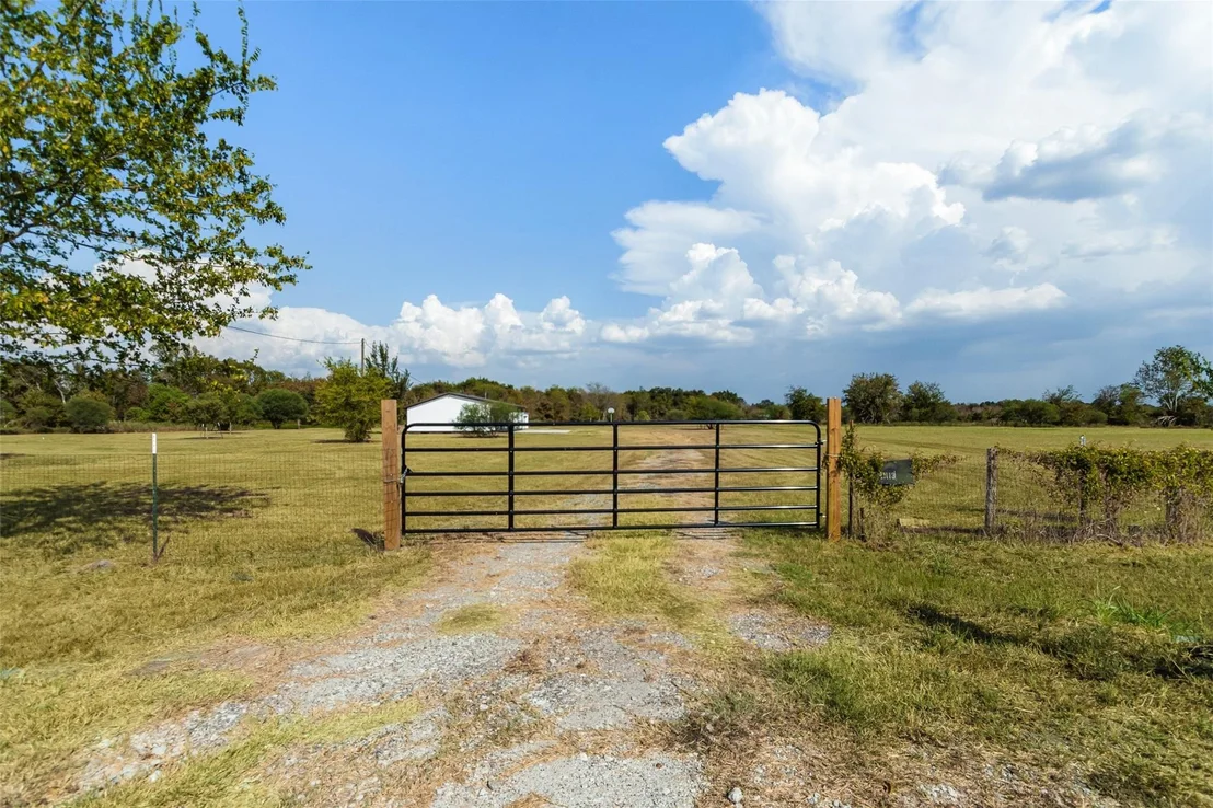 Photo of 21113 Harrison Drive