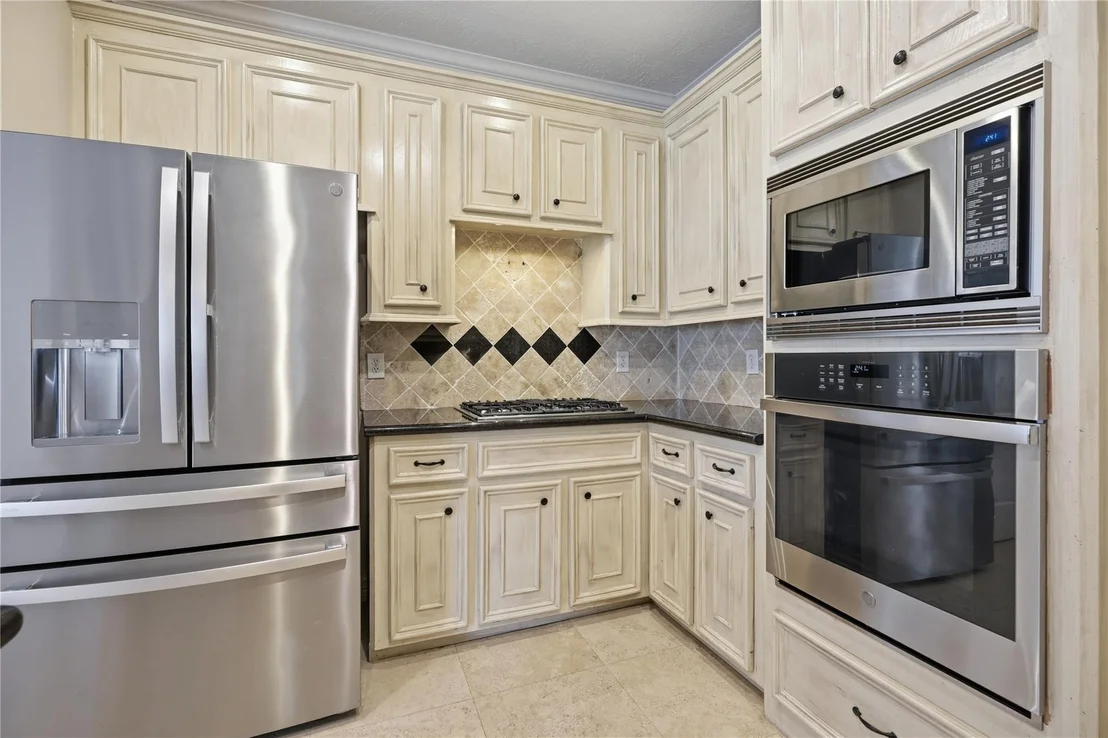 Photo of 6603 Stone Briar Drive
