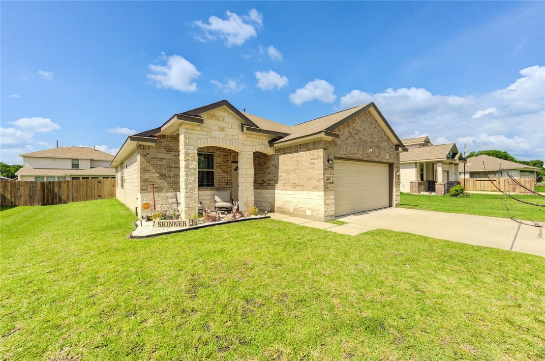 Photo of 742 Brown Road