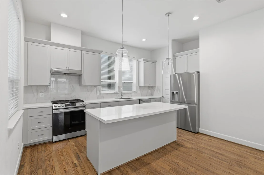Photo of 2709 Clinton Drive