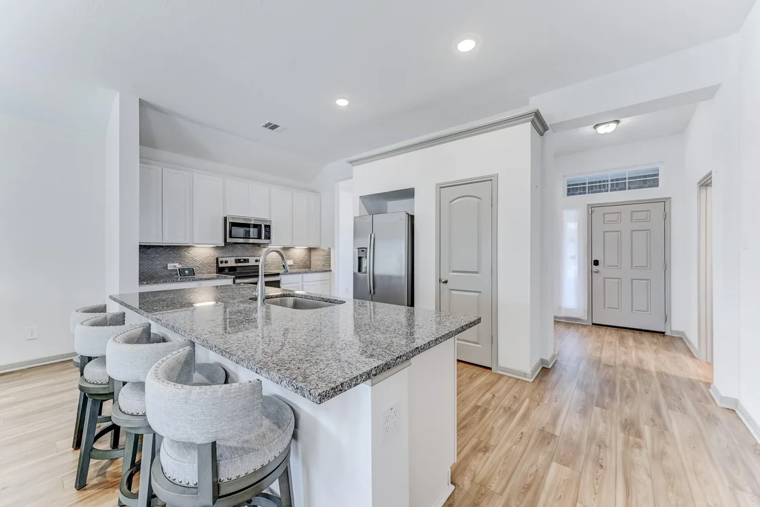 Photo of 204 Shoreview Drive