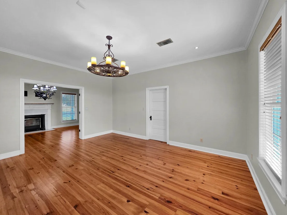 Photo of 1251 Bancroft Road