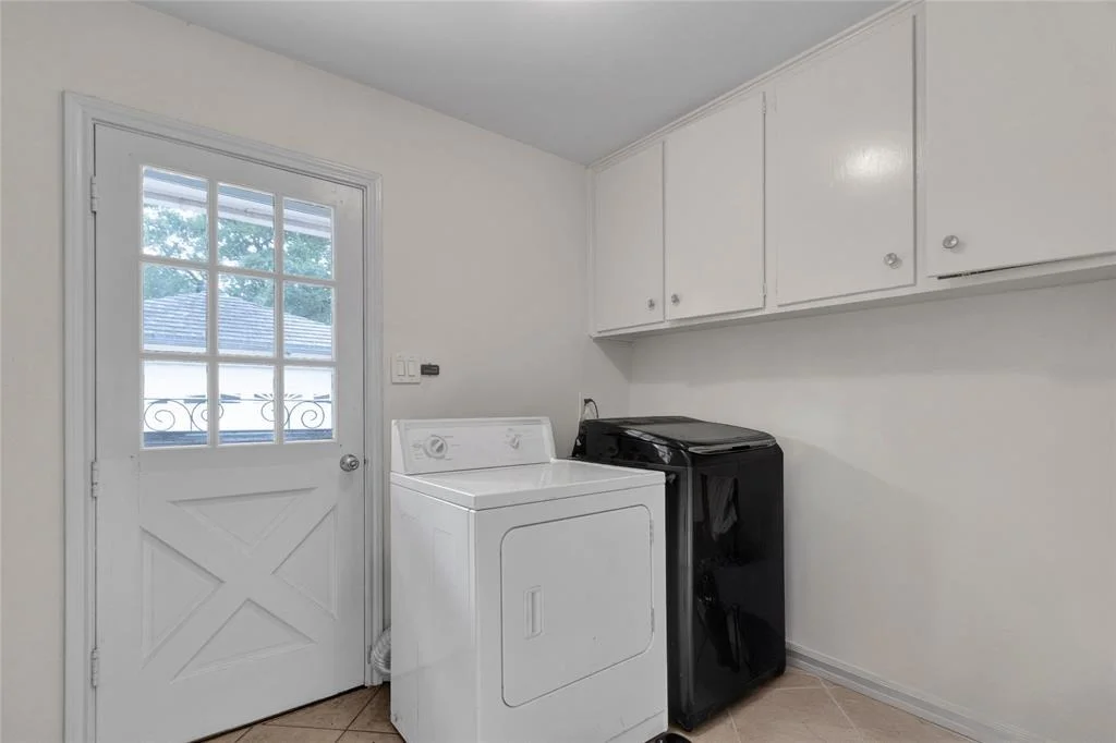 Photo of 2010 Oceanview Drive