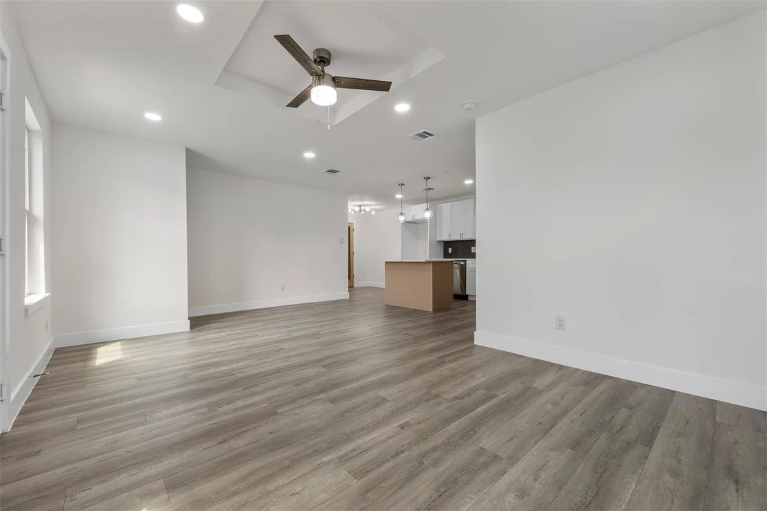 Photo of 1106 W Thomas Avenue