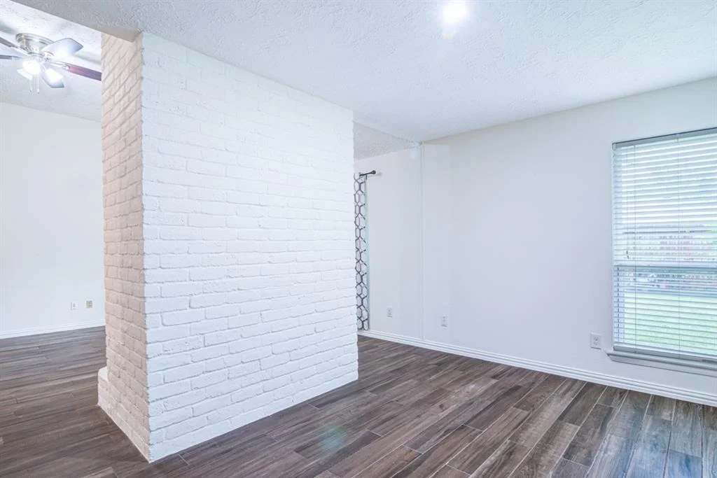Photo of 442 Reseda Drive