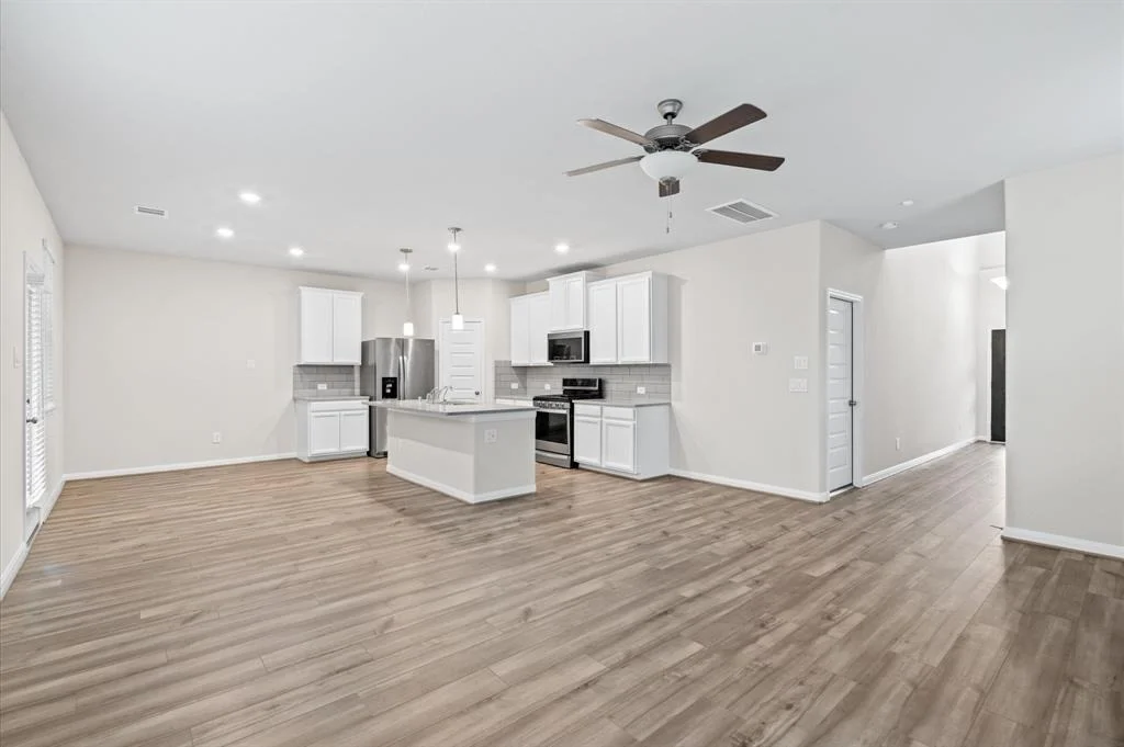 Photo of 7051 Silverleaf Oak Street
