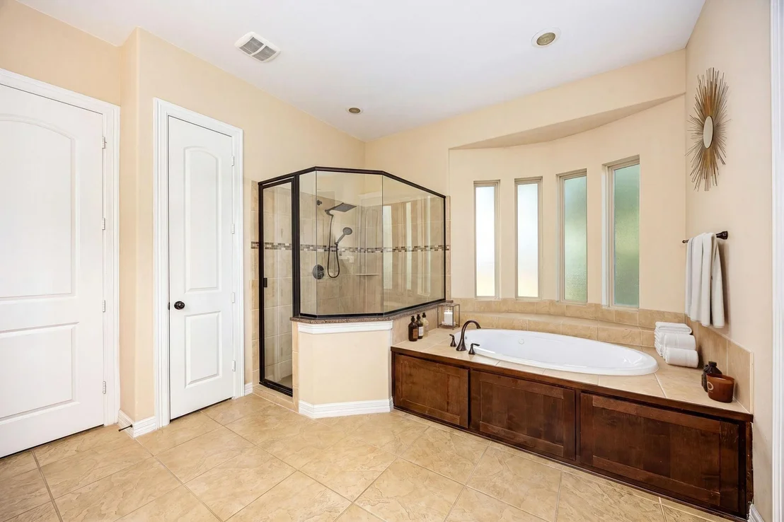 Photo of 5102 Hawthorne Bend Drive